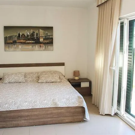 Kala By Kompas פובליה