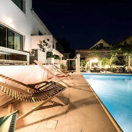 Kala By Kompas פובליה